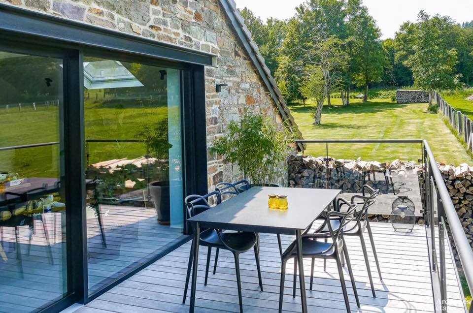 La terrasse coté jardin